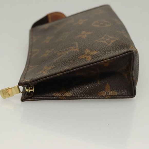 LOUIS VUITTON Monogram Posh Toilette 15 Pouch - Picture 7 of 16